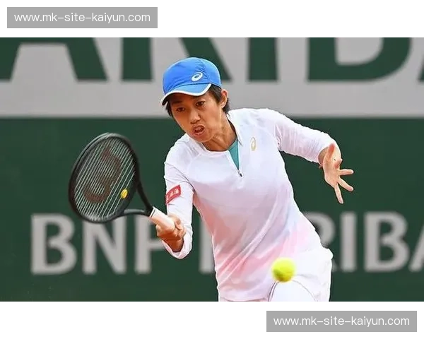 网坛双姝的耀眼对决:科内特与张帅,不止是胜负的较量